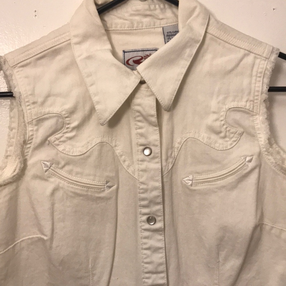 White button up - Picture 2 of 7